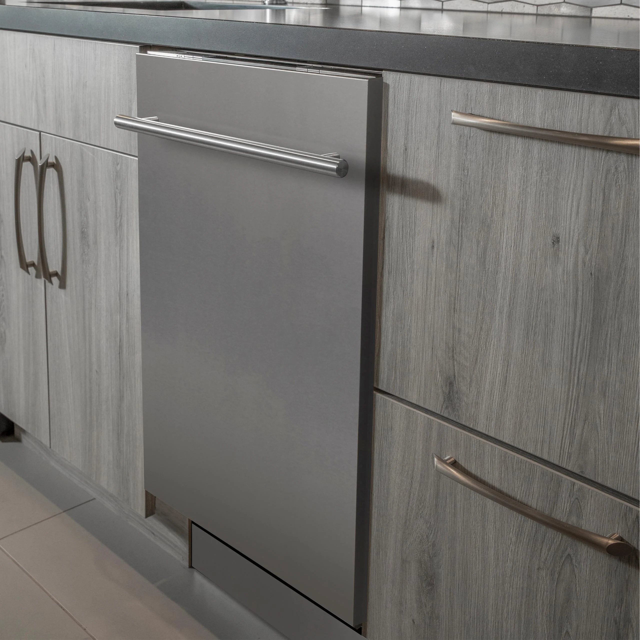 ZLINE 24 in. Top Control Dishwasher with Stainless Steel Tub and Modern Style Handle, 52dBa (DW-24)