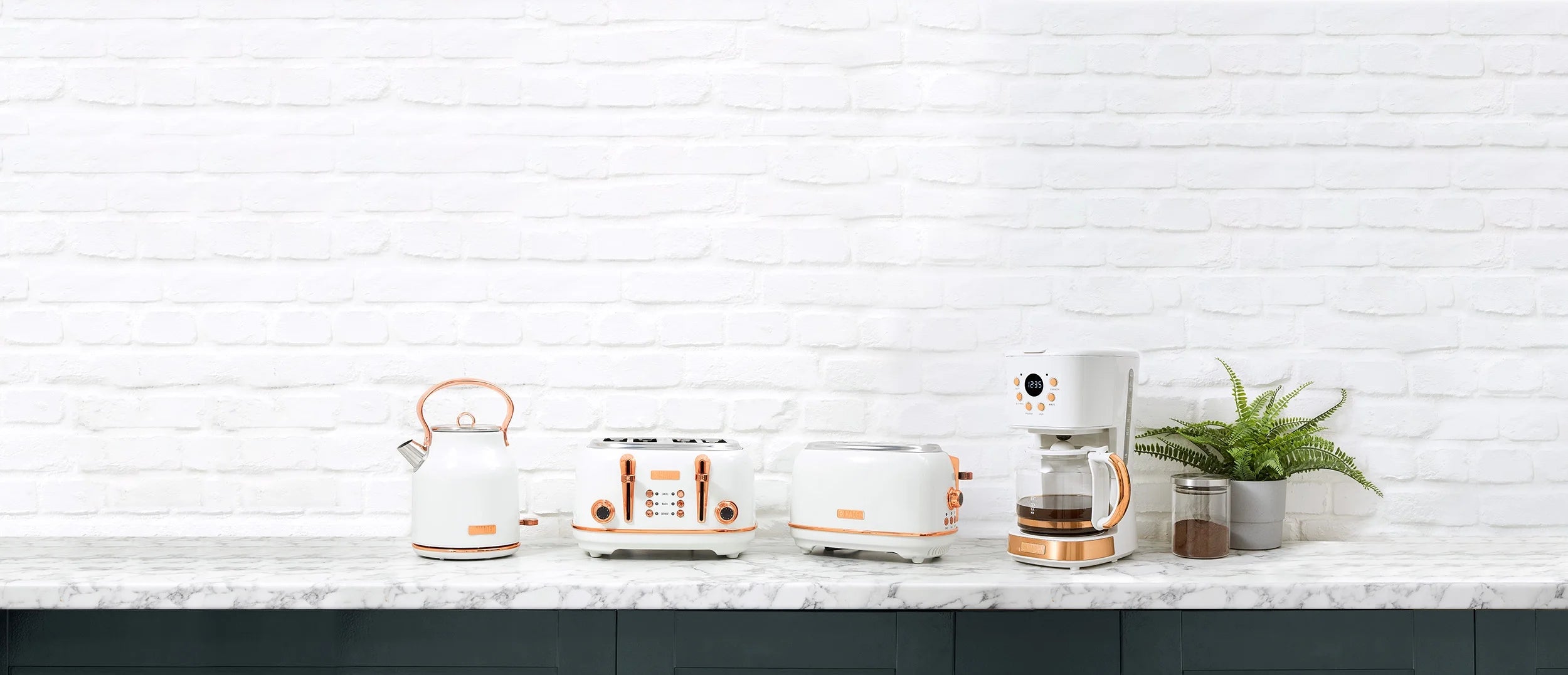 Open Box Haden Heritage 1.7L Stainless Steel Retro Electric Kettle,Ivory/Copper
