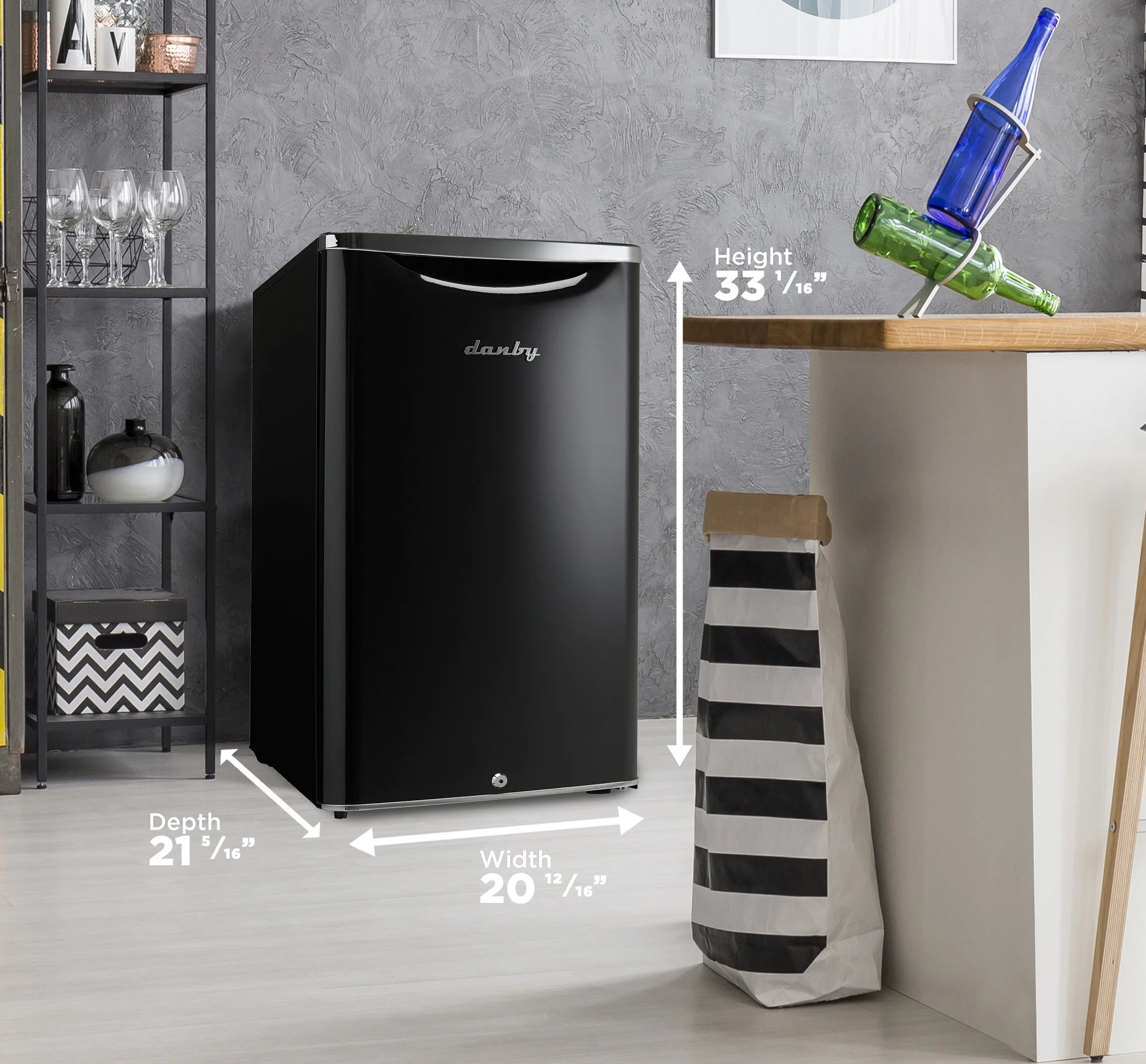 Danby 4.4 cu. ft. Retro Compact Fridge in Iridium Silver (DAR044A6DDB)
