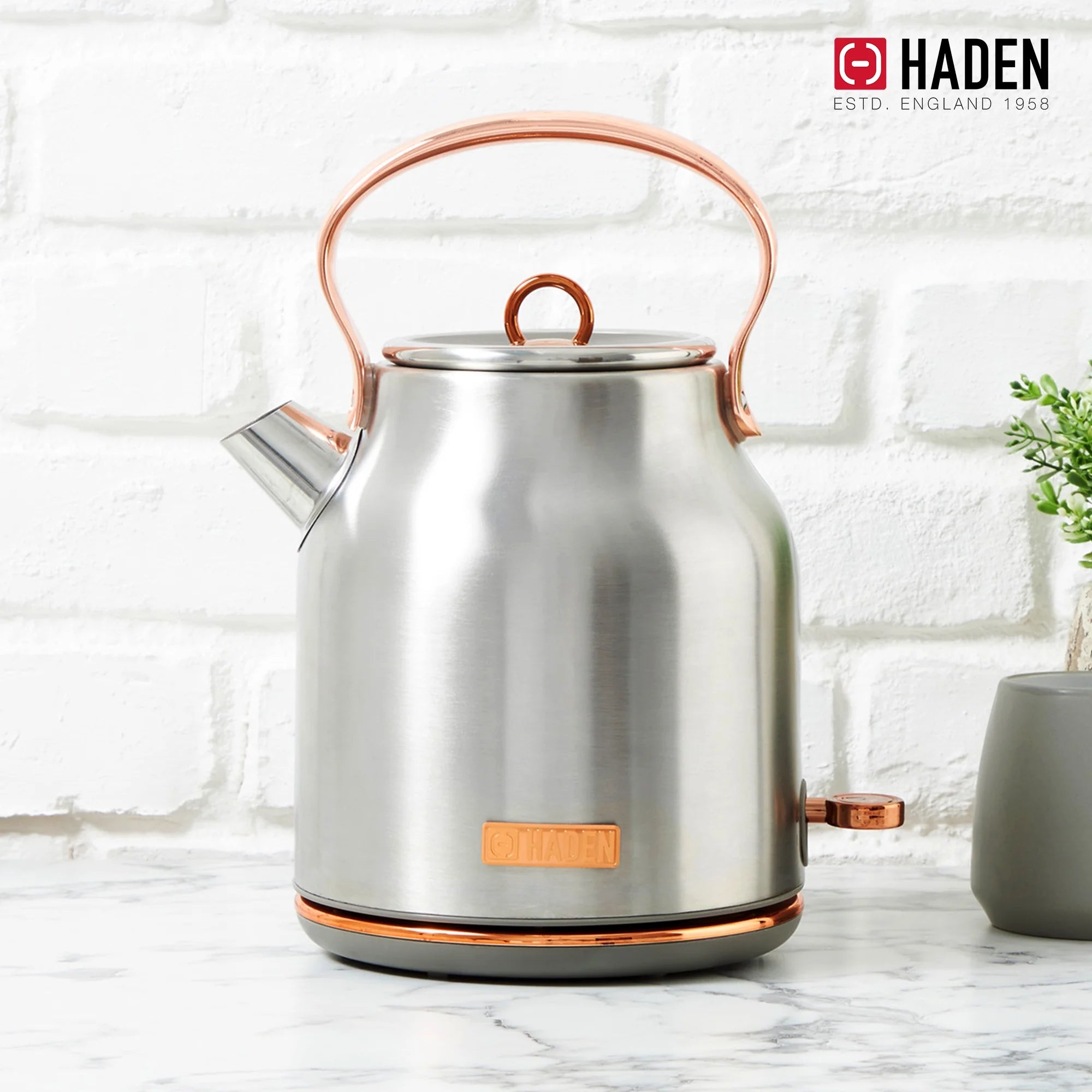 Haden Heritage 1500 1.7 Electric Kettle, Matte Black Finish with Copper Accents