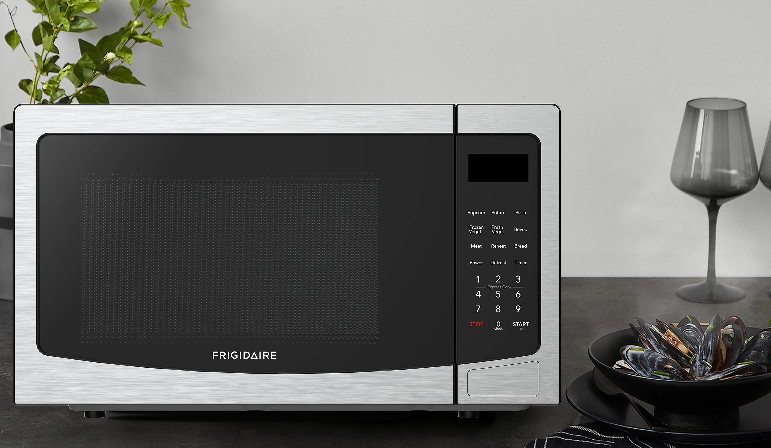 Frigidaire, 1.1 Cu. Ft. Countertop Microwave Oven, EMW1134, Stainless Steel