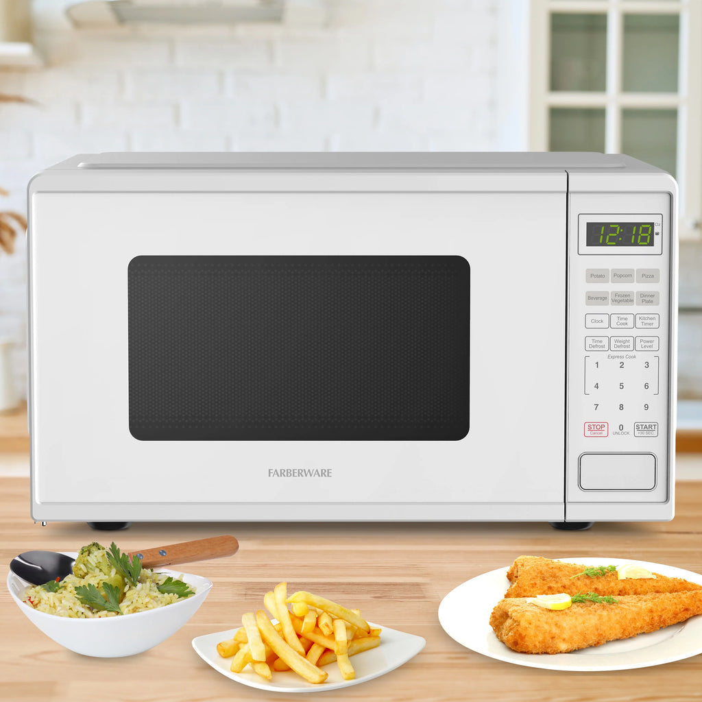 Farberware FMGZ09BKA 0.9 Cu. Ft. Microwave Oven, 900W, Digital Control, LED Display, 6 Cooking Presets, Black