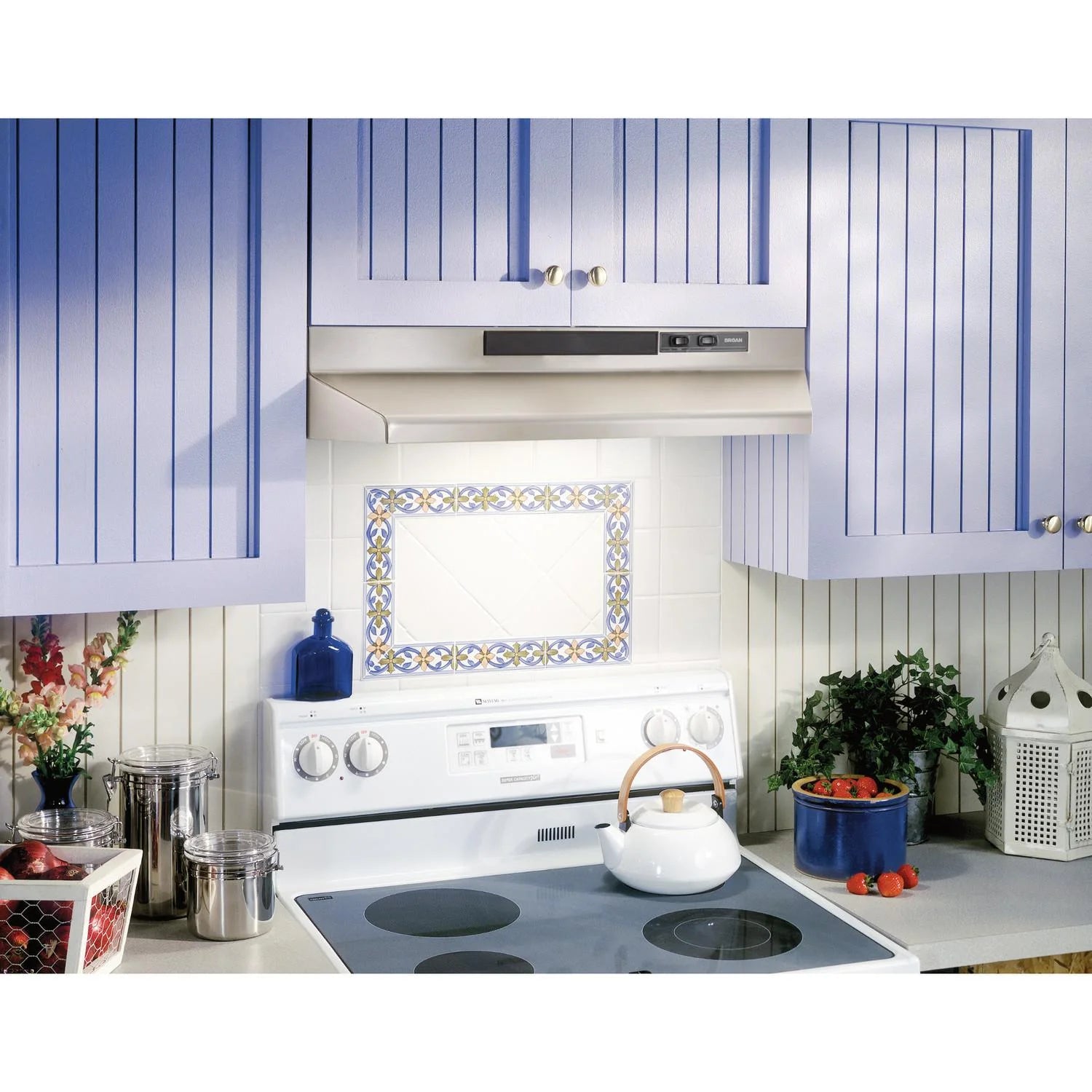 Broan 30-Inch Convertible Under-Cabinet Range Hood, 160 CFM, Black