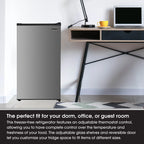 Magic Chef 3.2 cu. ft. Refrigerator in Black