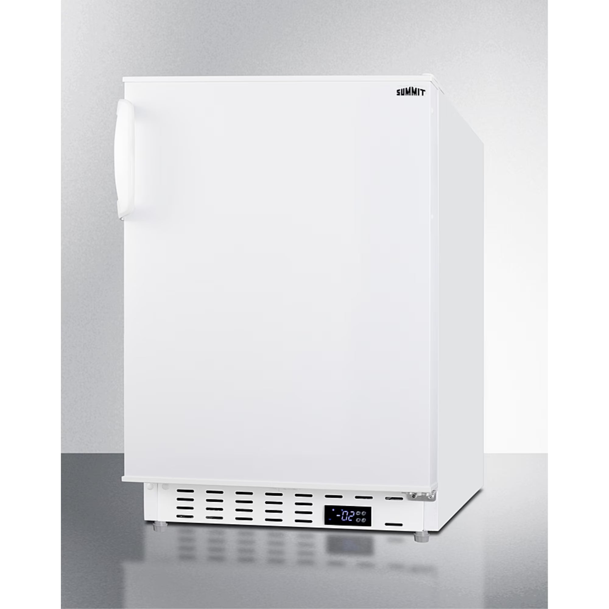 Summit Alfz36 21 Inches Wide 2.68 Cu. Ft. Built-In / Free Standing Upright Compact Freezer -