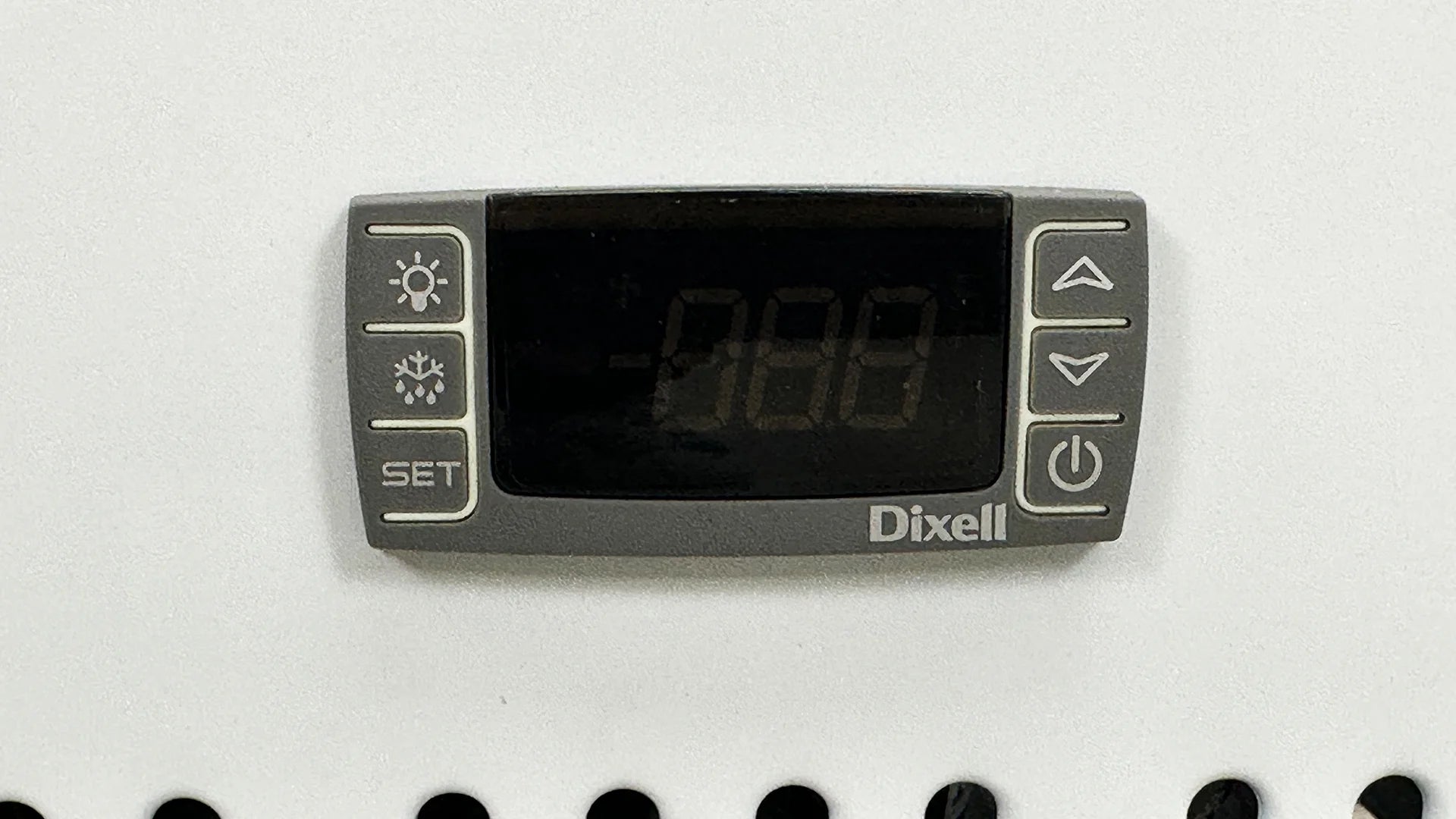 36 in. Laboratory Chest Freezer -122��F Ultra-Low Freezer NSF Certified